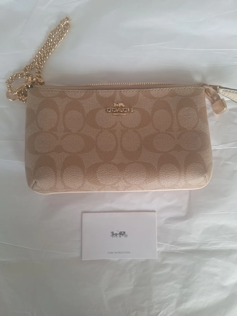 Coach Signature Canvas Chain Wristlet in Khaki/Chalk